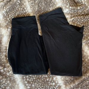 ECU bundle of 2 Victoria’s Secret leggings